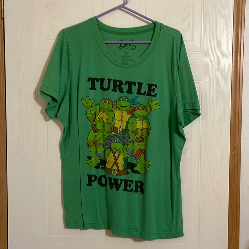 Tee shirt
